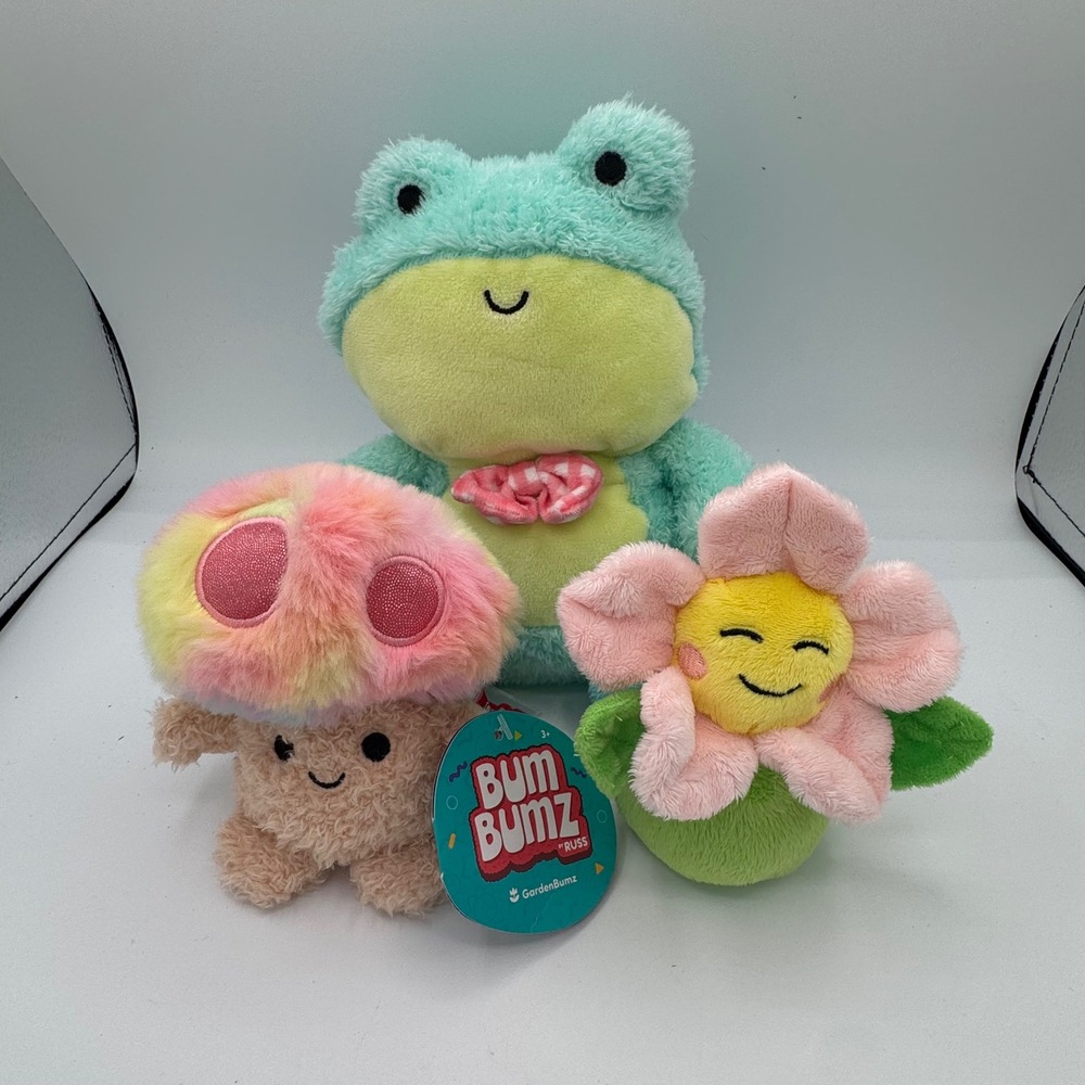 BumBumz by Russ Plush Bundle Frog Flower Mushroom GardenBumz SpringBumz NWT